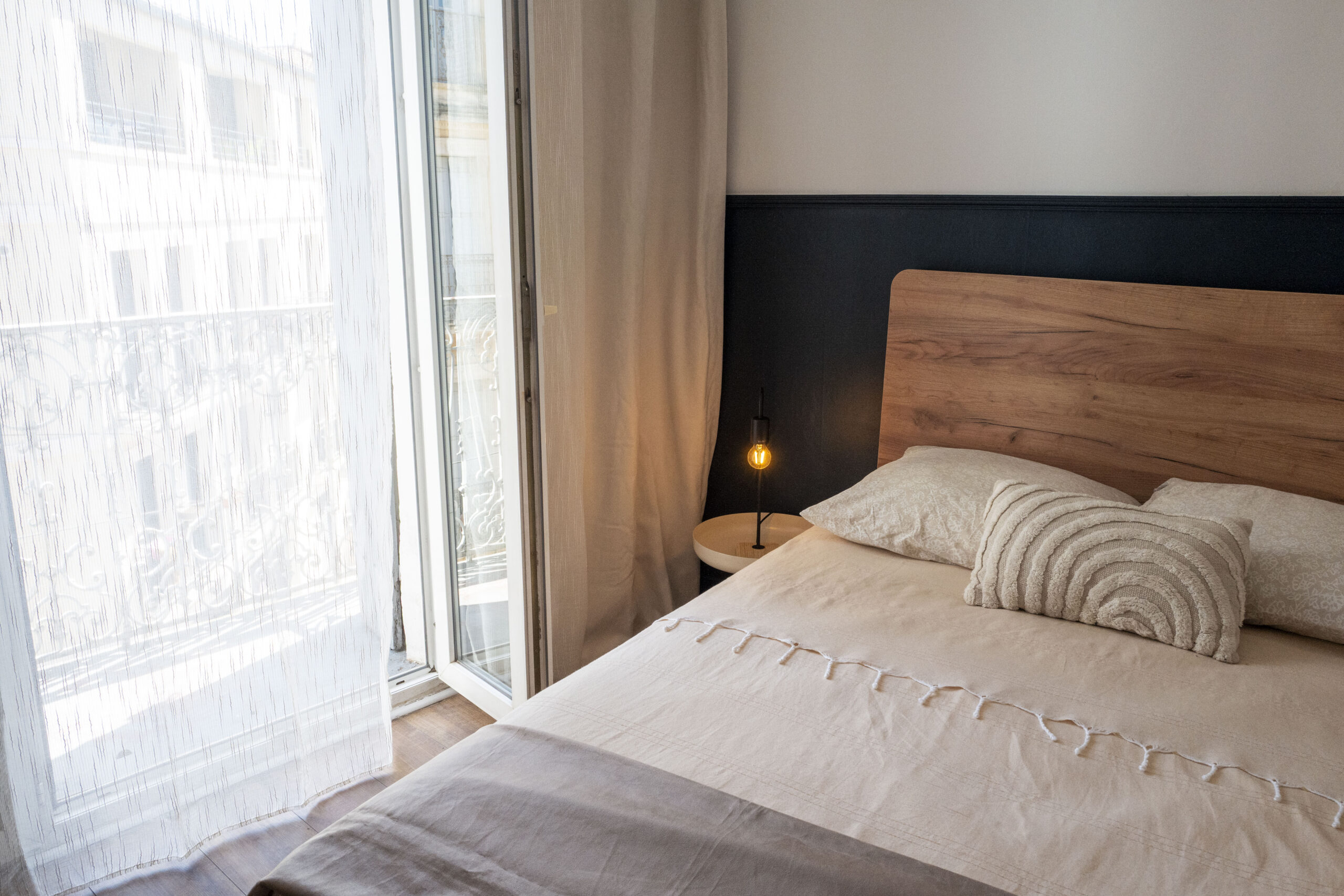 Chambre de colocation rénovée dans un appartement haussmannien à Montpellier